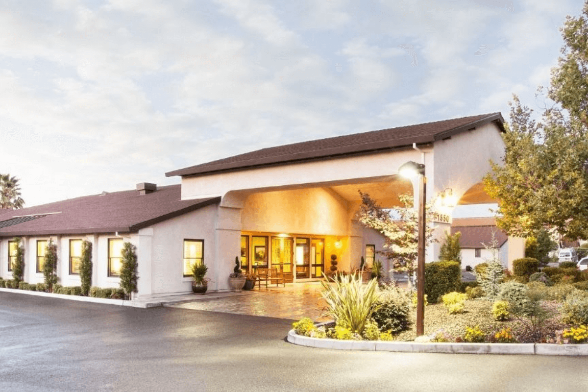 Lincoln Meadows Care Center - Web